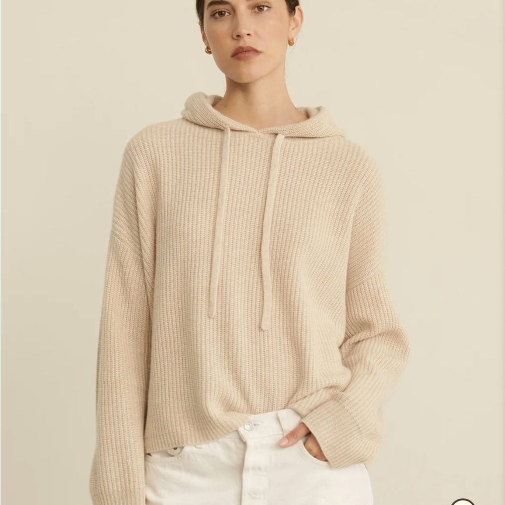 Beautiful oatmeal ribbed cashmere hoodie from Jenni Kayne. Like new!